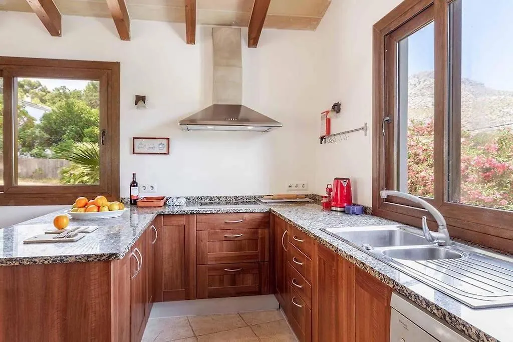 Villa Alexandria Cala San Vicente 300M From The Beach 0*, Cala de Sant Vicenc Spanje
